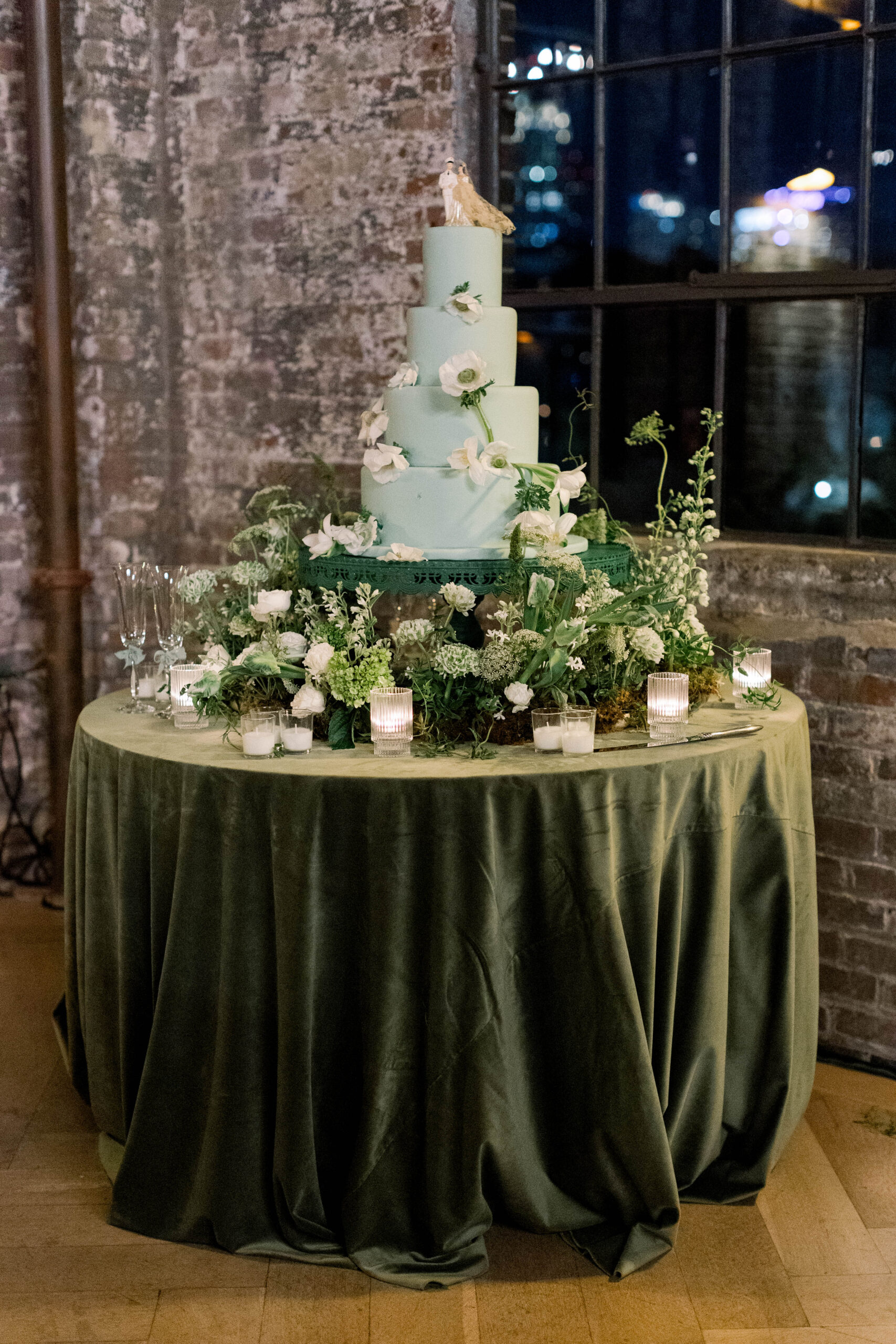 Frosted Pumpkin Wedding Cake