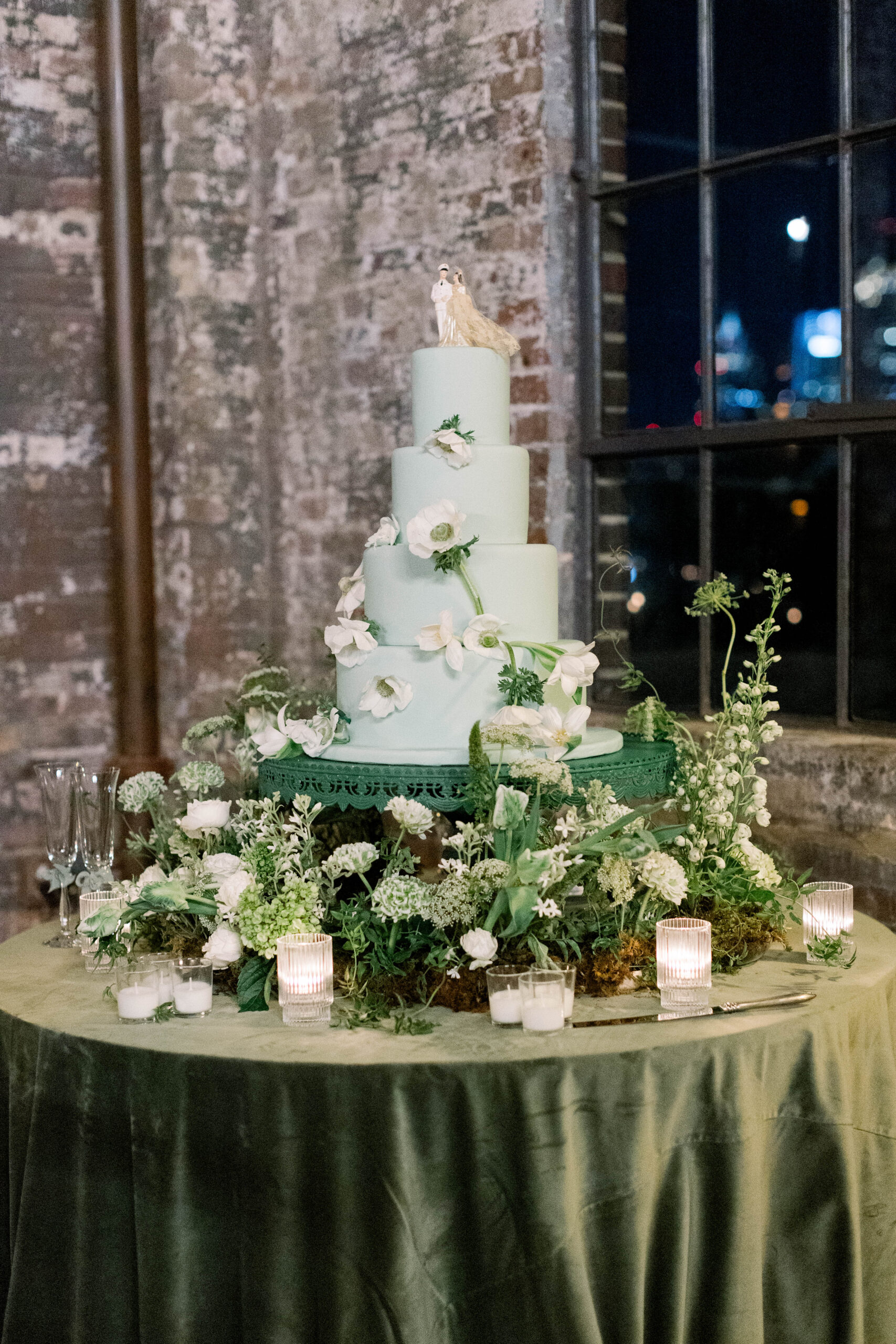 Frosted Pumpkin Wedding Cake